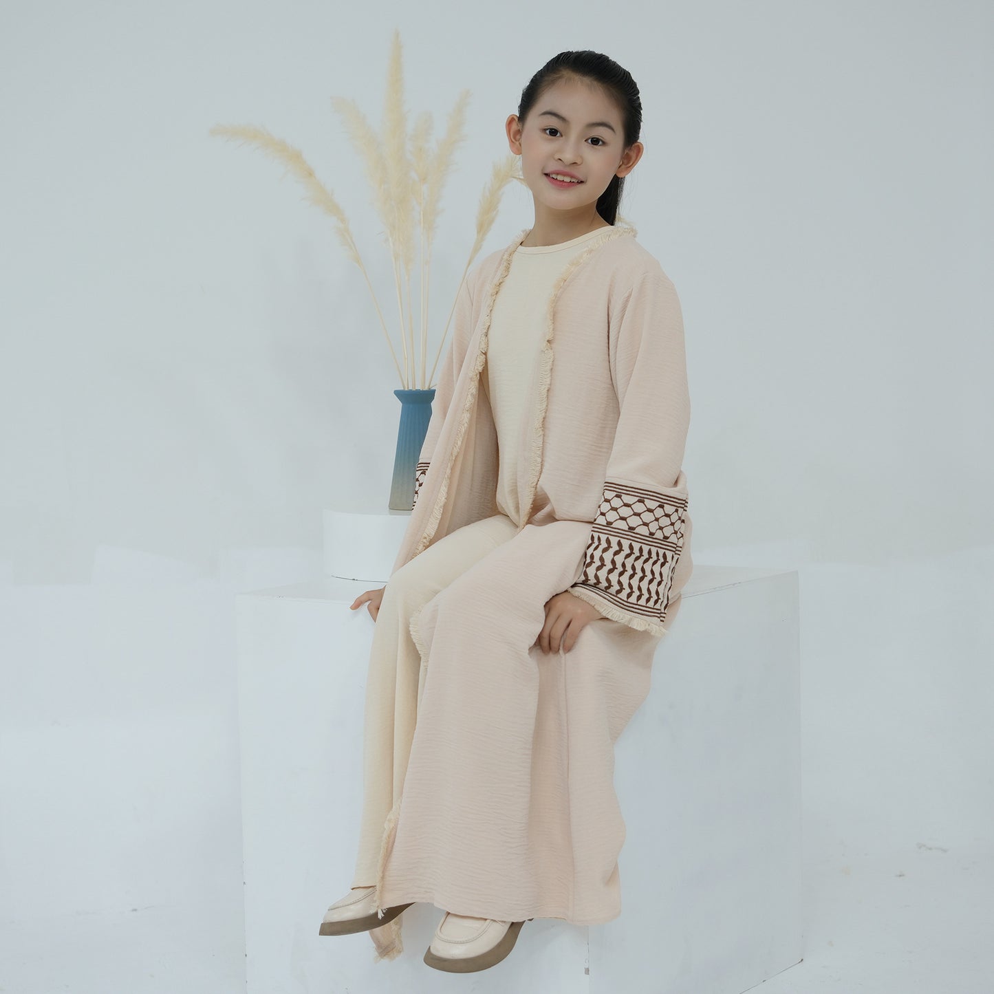 Exquisite Embroidery Tassel Children's Robe Abaya